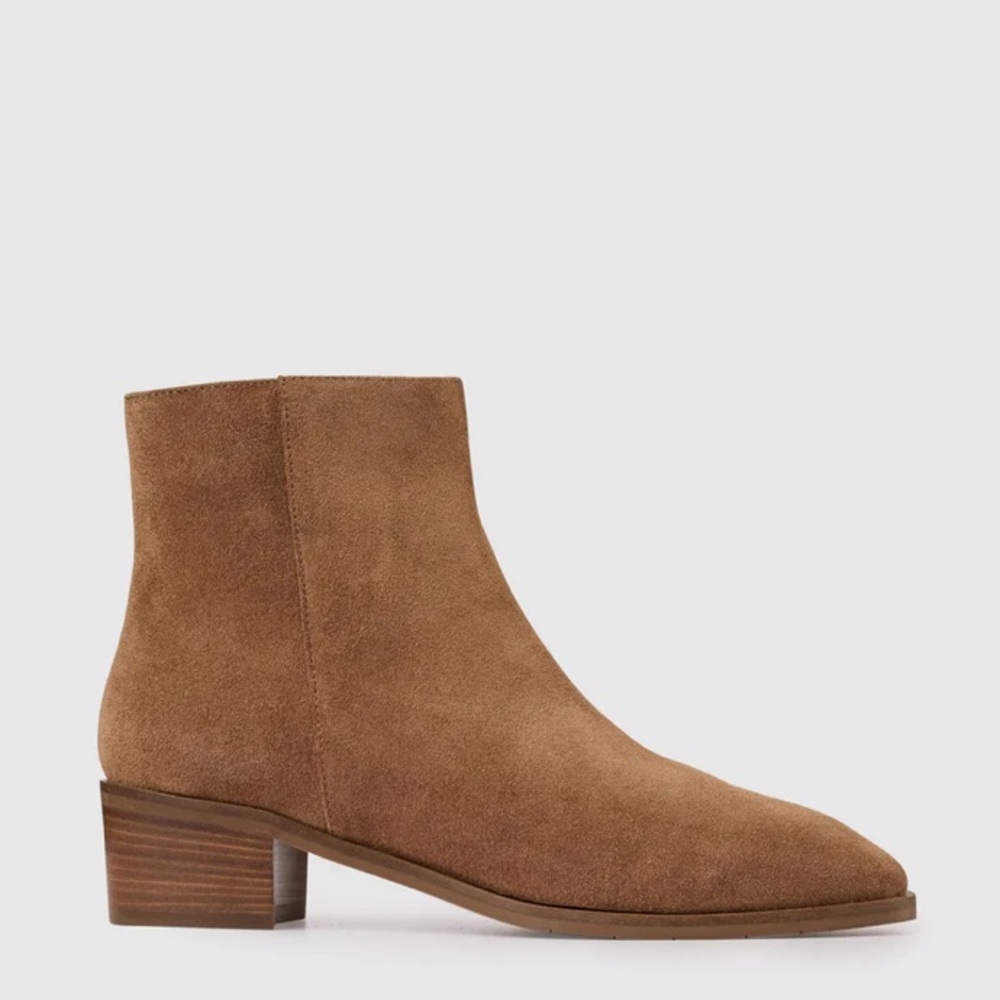 Women's Suede Ankle Boot - Tan